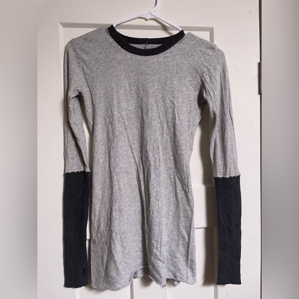 Enza Costa Grey Two Tone Cotton Cashmere Top w/ Thumb Holes - Size M